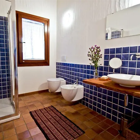 Vacanze S'arrexina Holiday home Rudalza